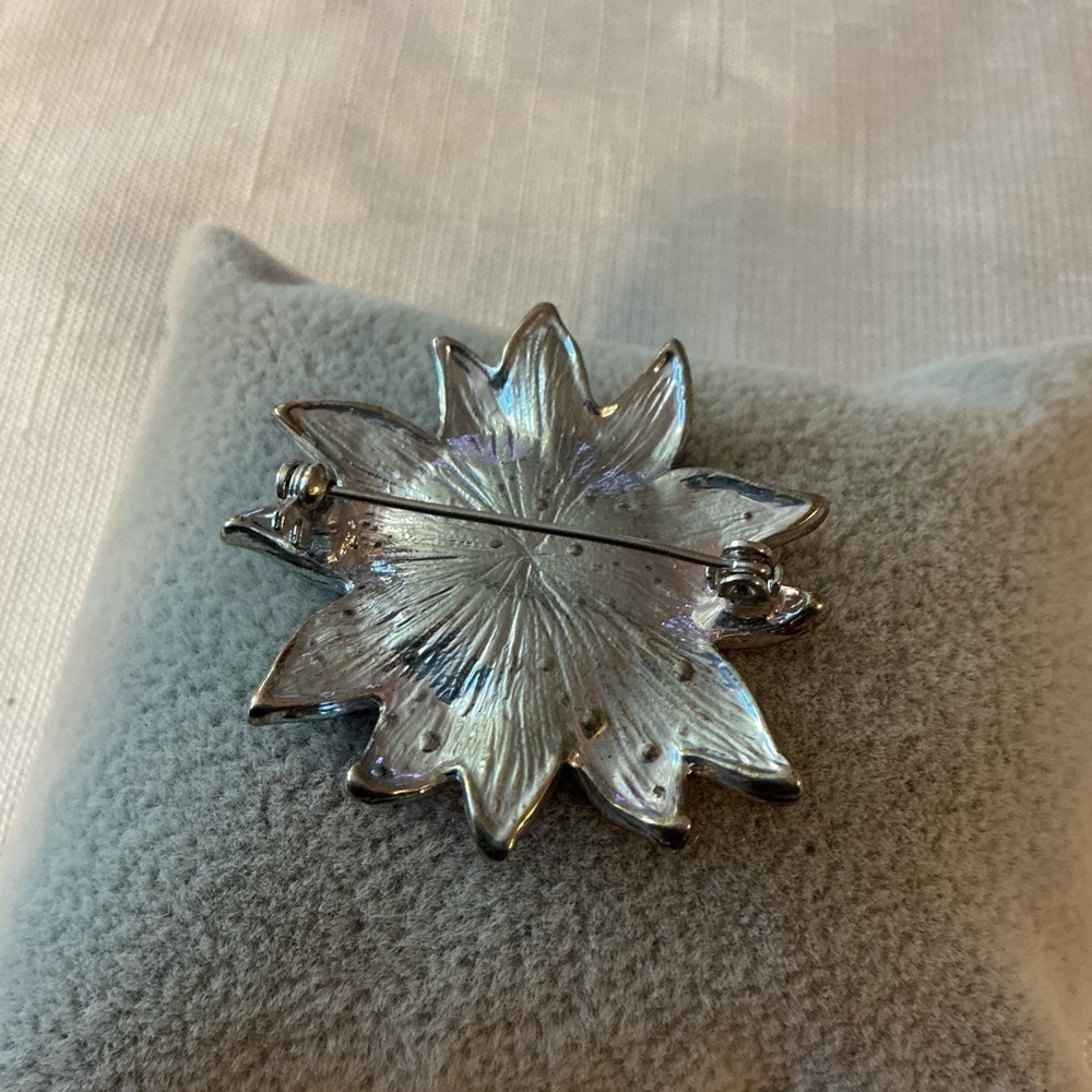 Red Enamel Poinsettia Silver Tone Brooch - Picture 2 of 2